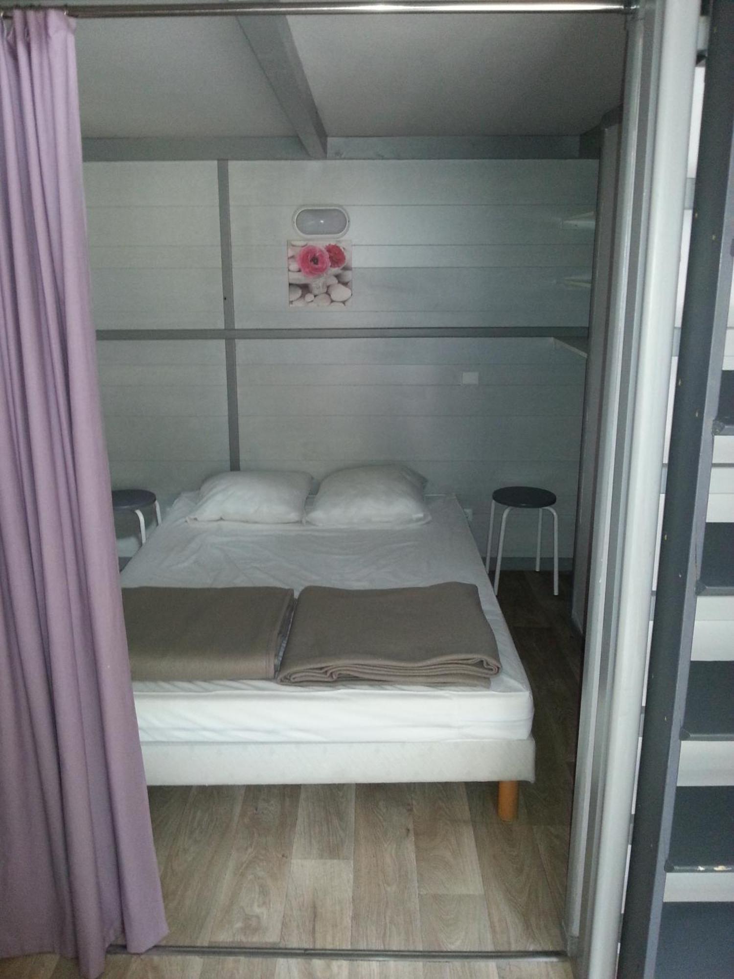 Camping Paradis Bellerive Montfrin Zimmer foto